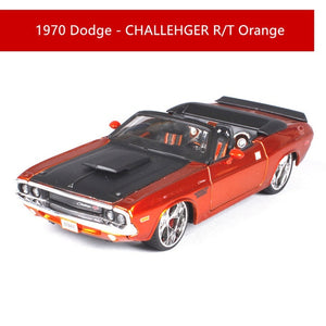 Dodge Challenger die cast model car